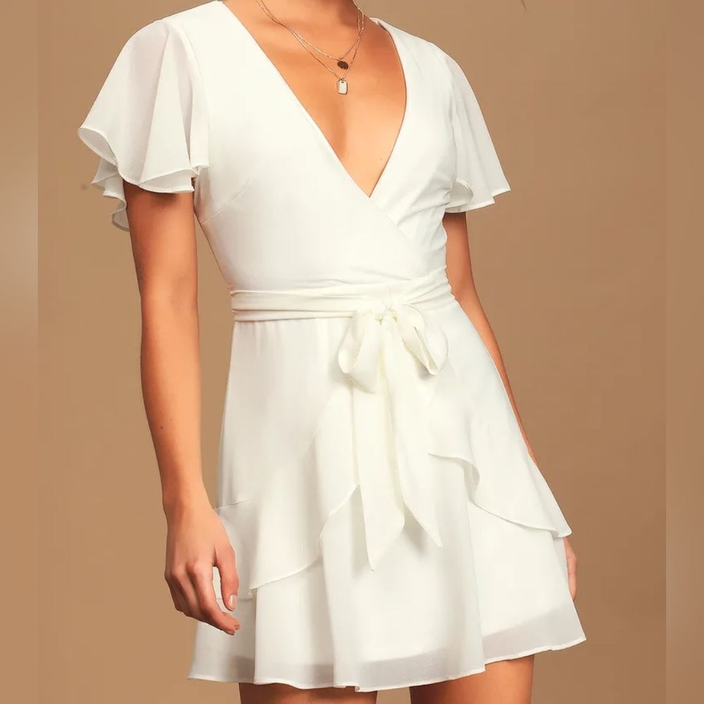 White Lulu's Dress - Picture 4 of 5